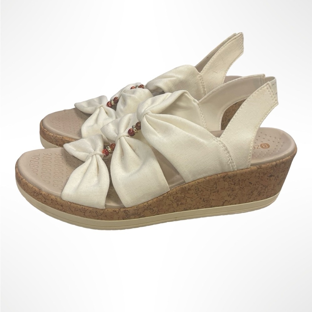 Bzees Cork Wedge Sandals cream with bead embellishments size 11